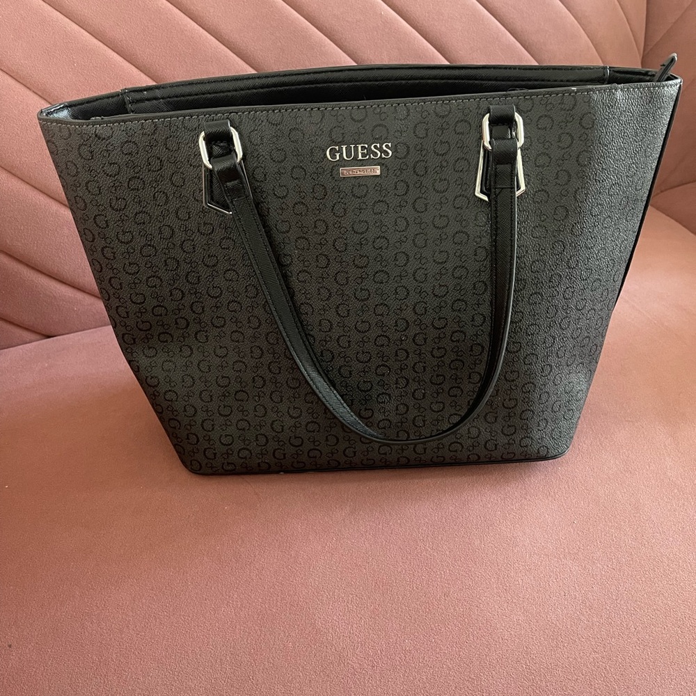 Like new Guess tote bag
